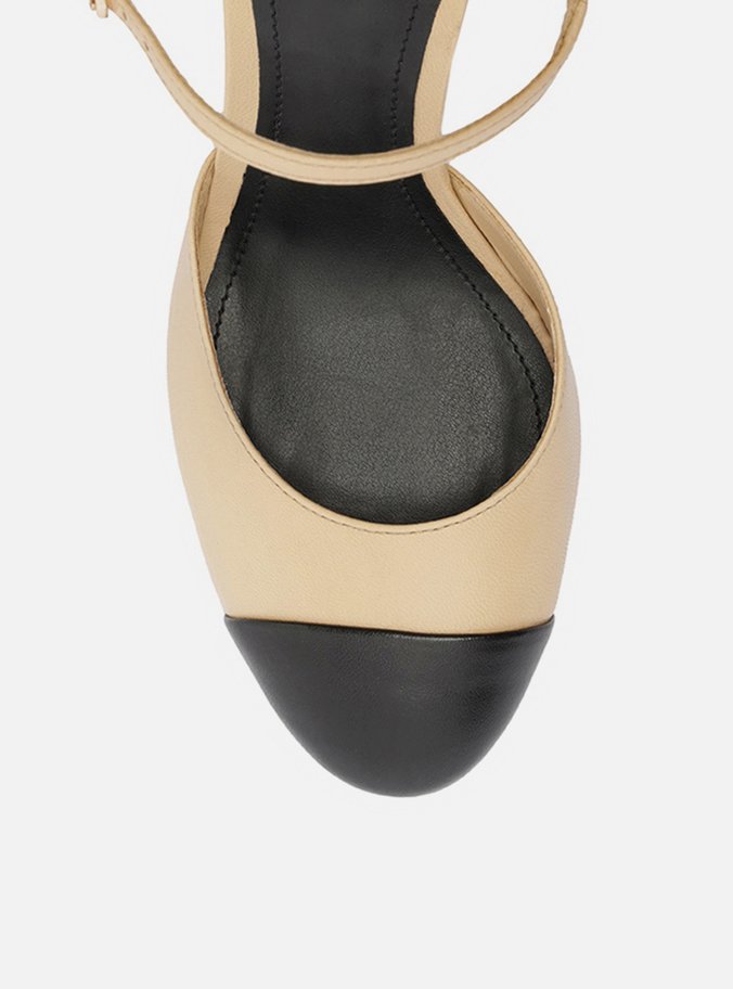 Scarpin Nude Couro Anabela Cap Toe