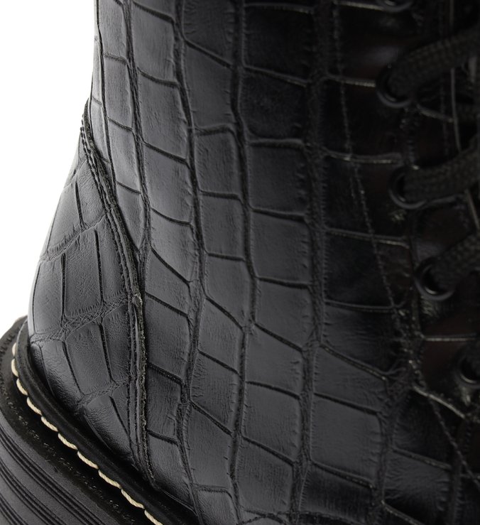 Coturno Preto Croco Salto Flatform Tratorado
