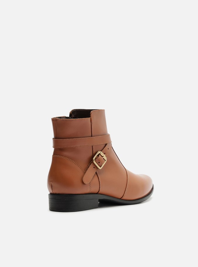 Bota Marrom Couro Cano Curto Salto Baixo Tira