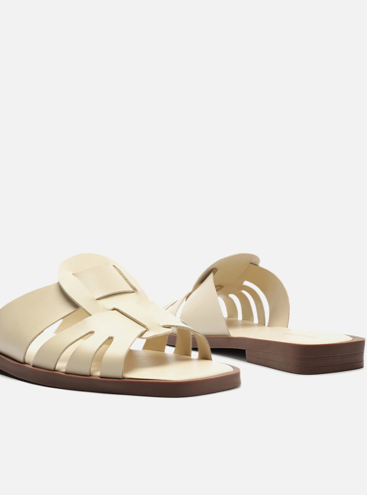 Sandália Off-White Salto Rasteiro — foto 4