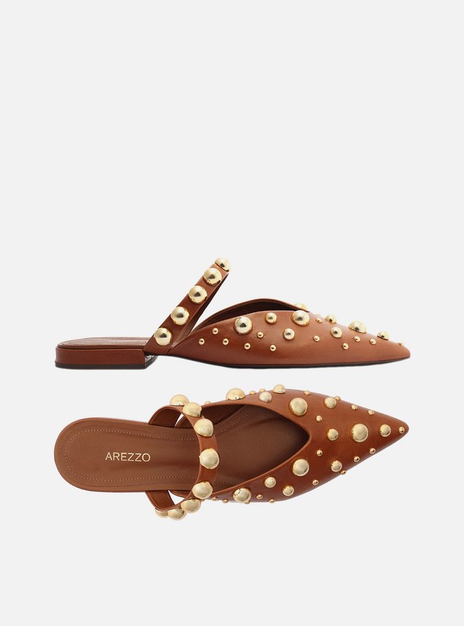 Mule Marrom Couro Bico Fino Studs