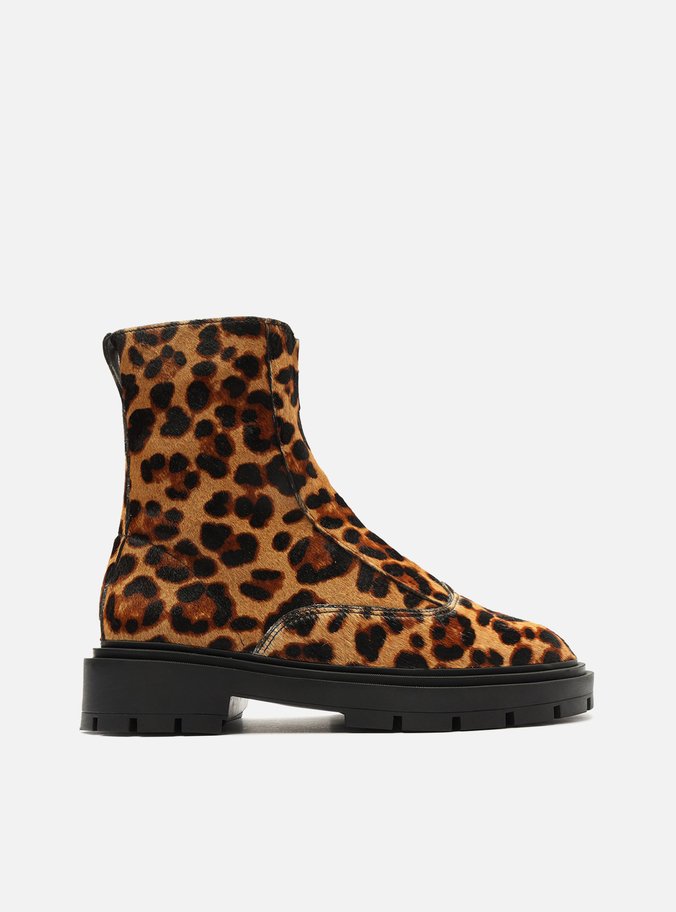 Bota Animal Print Pelo Cano Curto Zíper