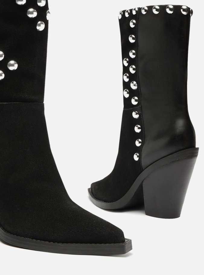 Bota Preta Camurça Cano Médio Western Tachas Hezel