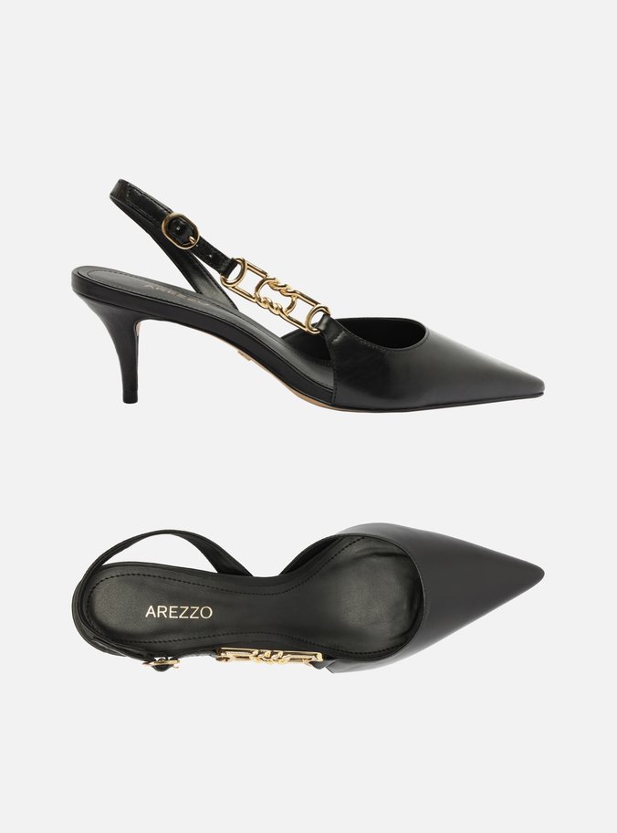 Scarpin Preto Couro Bico Fino Detalhe Metal