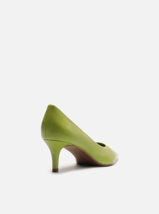 Scarpin Verde Salto Baixo Fino Básico