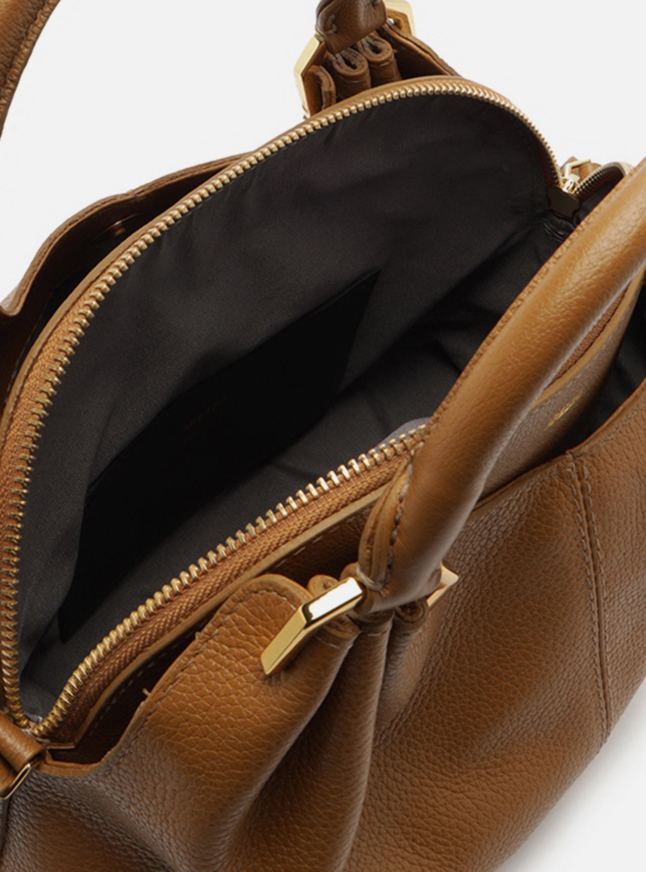 Bolsa Tiracolo Marrom Couro Média — foto 4