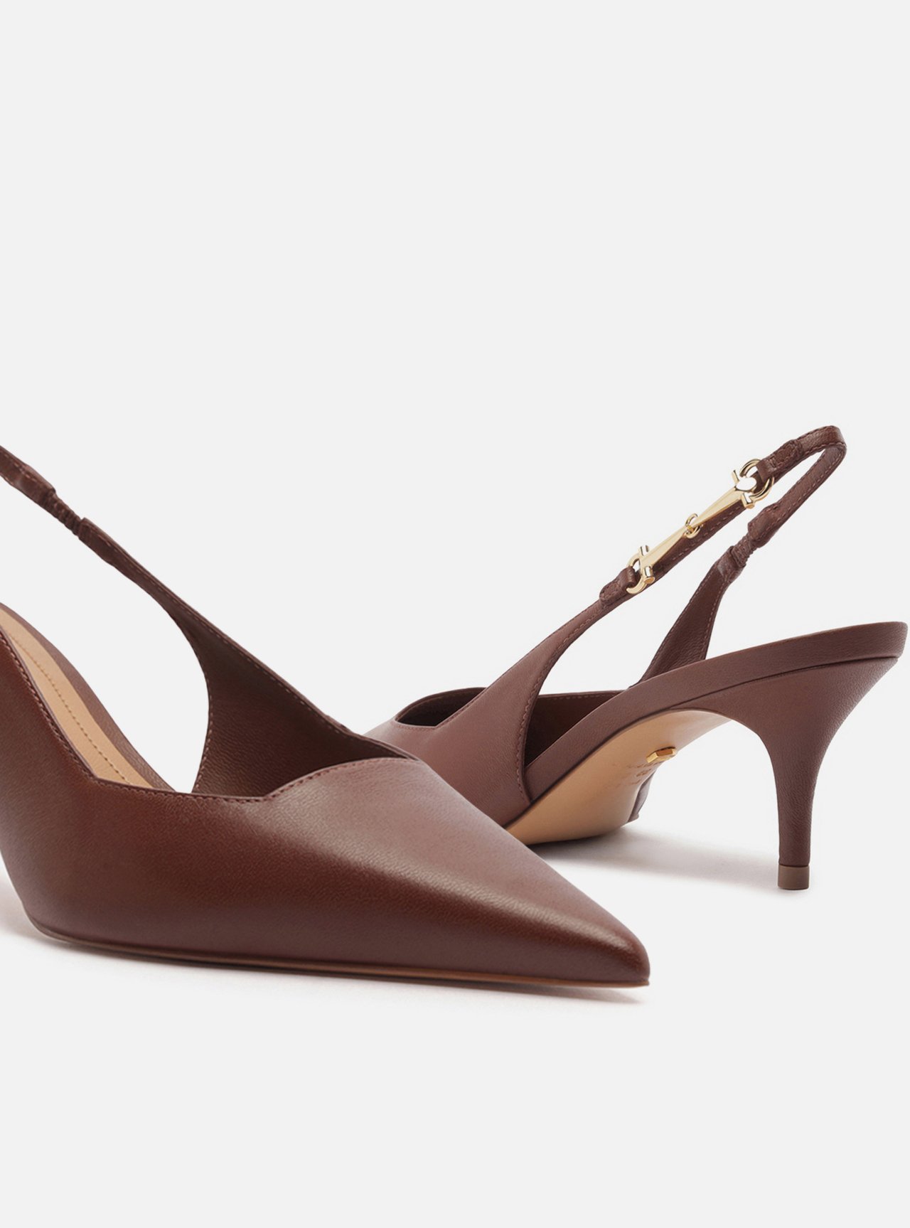 Scarpin Marrom Couro Slingback Metal — foto 4