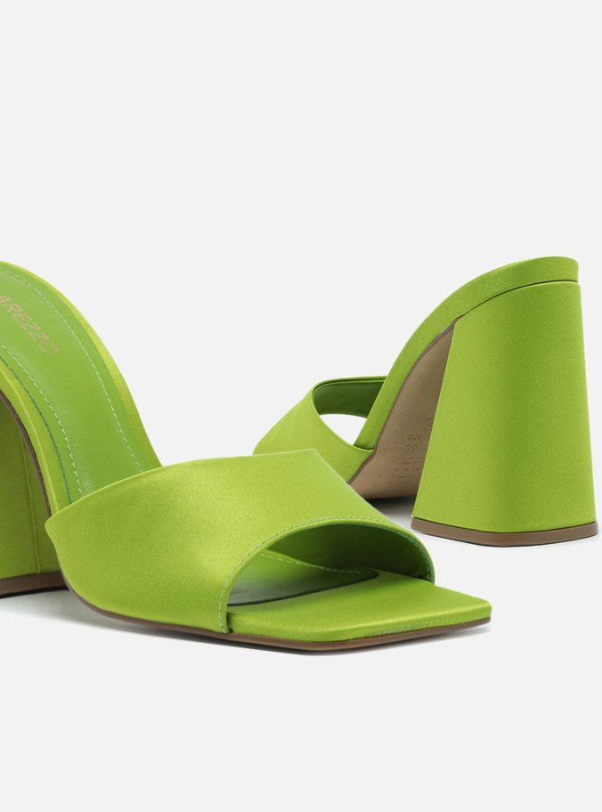 Mule Verde Cetim Salto Alto Bloco