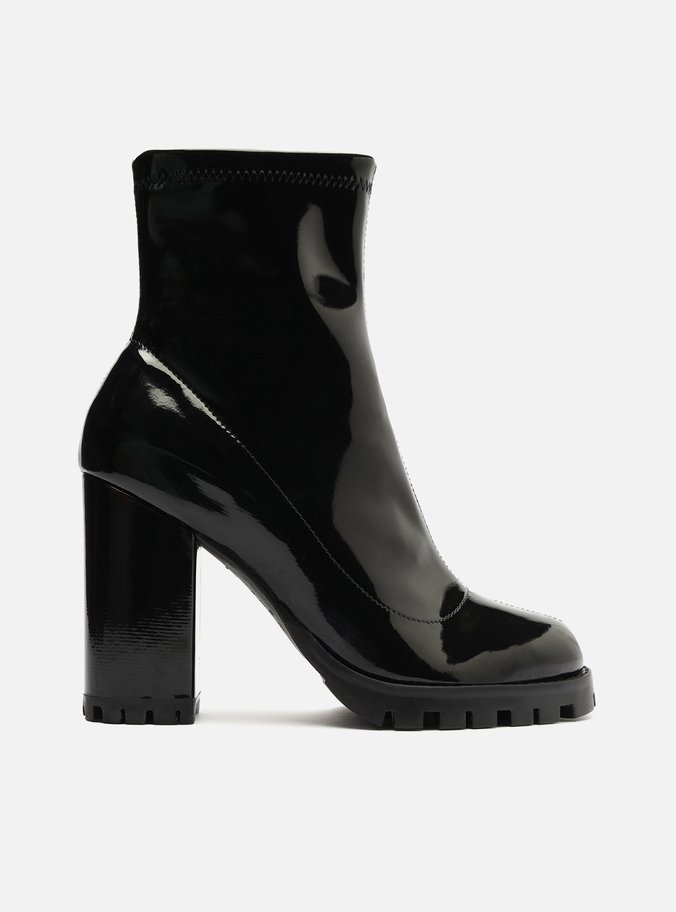 Bota Preta Verniz Cano Curto Tratorada