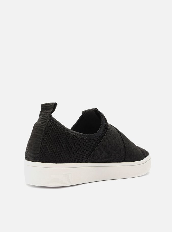 Tênis Slip On Preto Tecido Elásticos