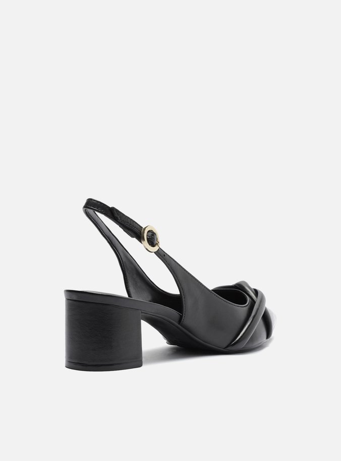 Scarpin Preto Salto Bloco Bico Fino
