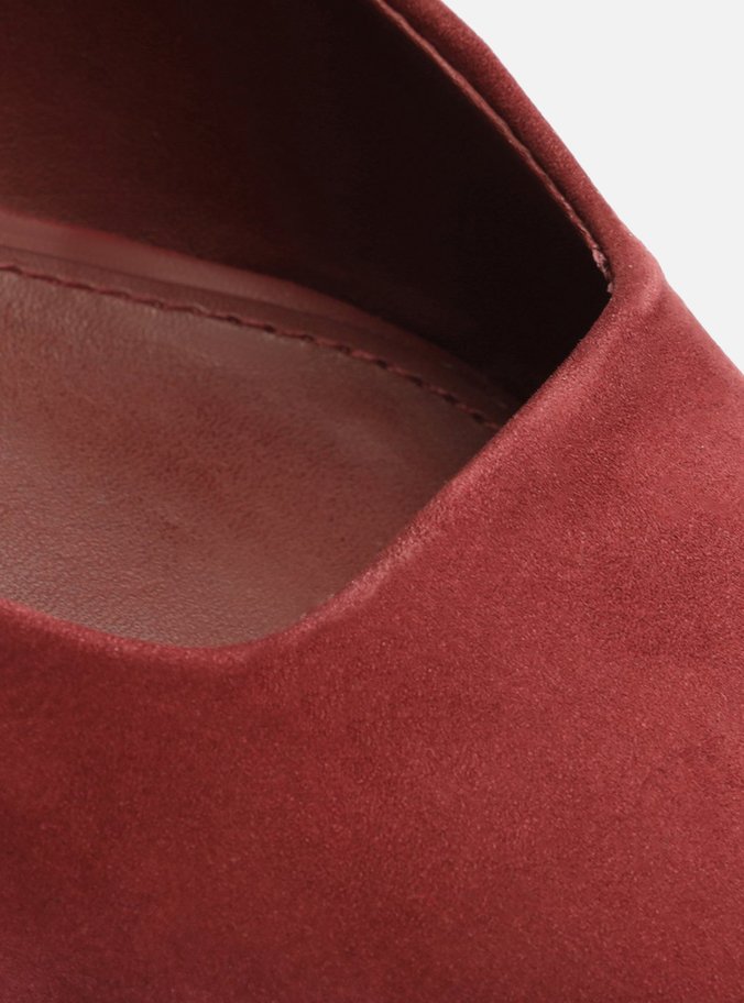 Scarpin Vermelho Nobuck Salto Baixo Helena
