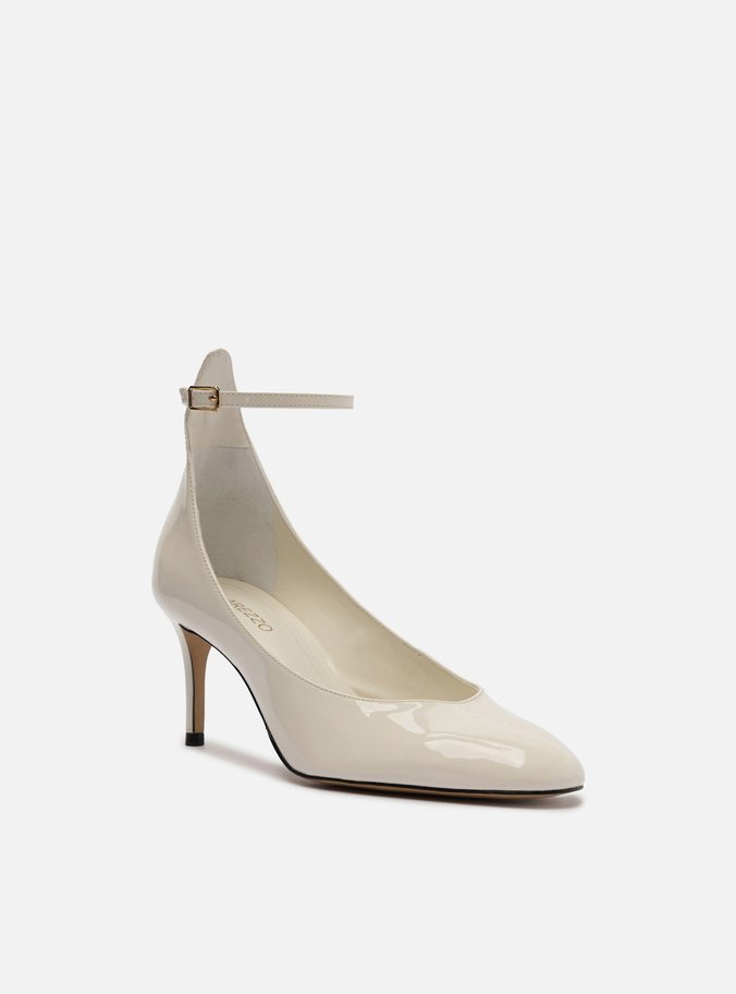 Scarpin Branco Verniz Salto Baixo Fino Tira