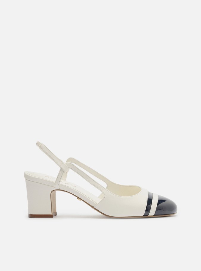 Scarpin Branco Couro Bloco Cap Toe Marinho