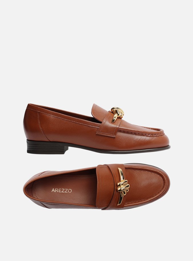 Mocassim Marrom Couro Bico Redondo Metal Nó