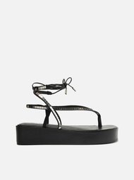 Sandália Preta Flatform Amarração Brilho