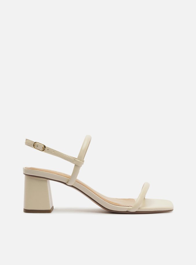 Sandália Branca Salto Bloco Fivela