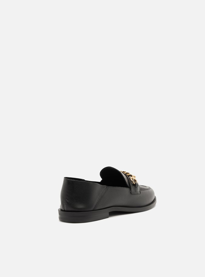 Mocassim Preto Couro Corrente Pingente