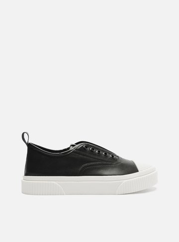 Tênis Slip On Preto Couro Ilhós
