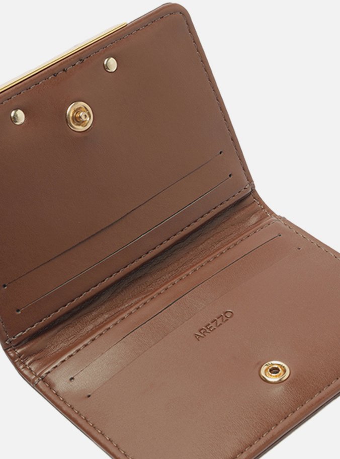 Carteira Marrom Croco Pequena Detalhe Metal