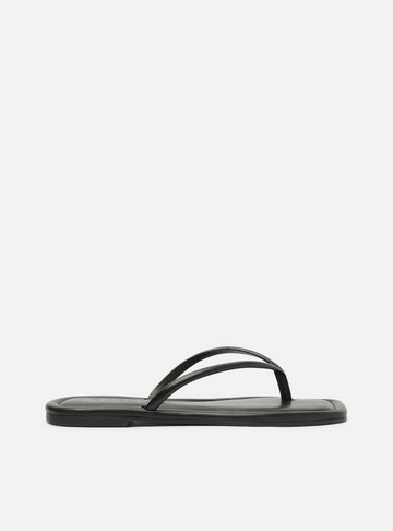 Rasteira Preta Flip Flop Bico Quadrado