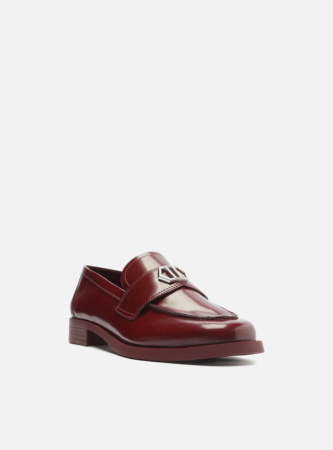 Mocassim Vermelho Bico Redondo Tira Metal