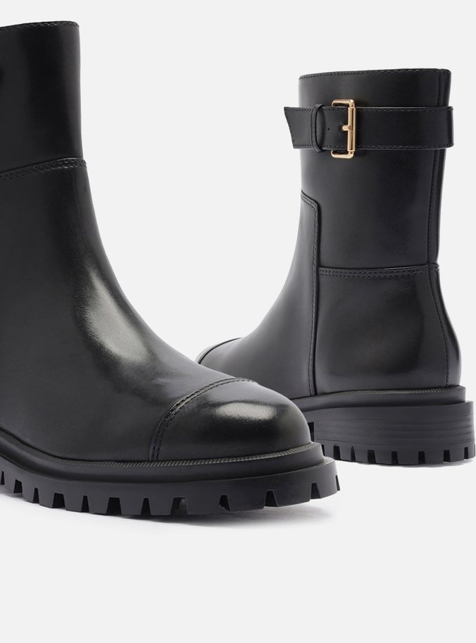 Bota Preta Couro Cano Curto Tratorada Fivela