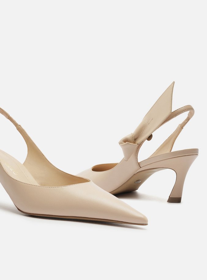 Scarpin Nude Couro Salto Baixo Slingback Livia