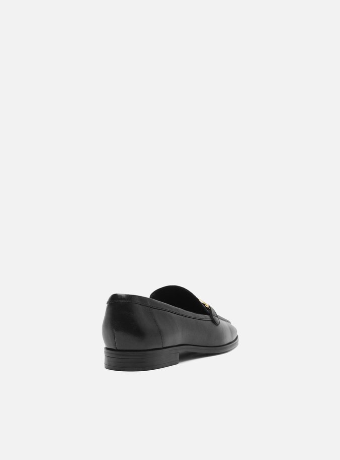 Mocassim Preto Couro Rasteiro Bridão Metálico
