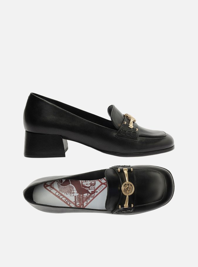 Loafer Preto Couro Bloco Medalha