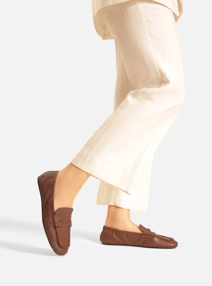 Mocassim Marrom Couro Bico Quadrado Soft