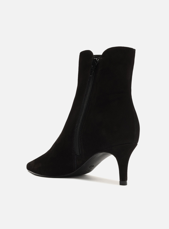 Bota Preta Nobuck Cano Curto Salto Médio Helena