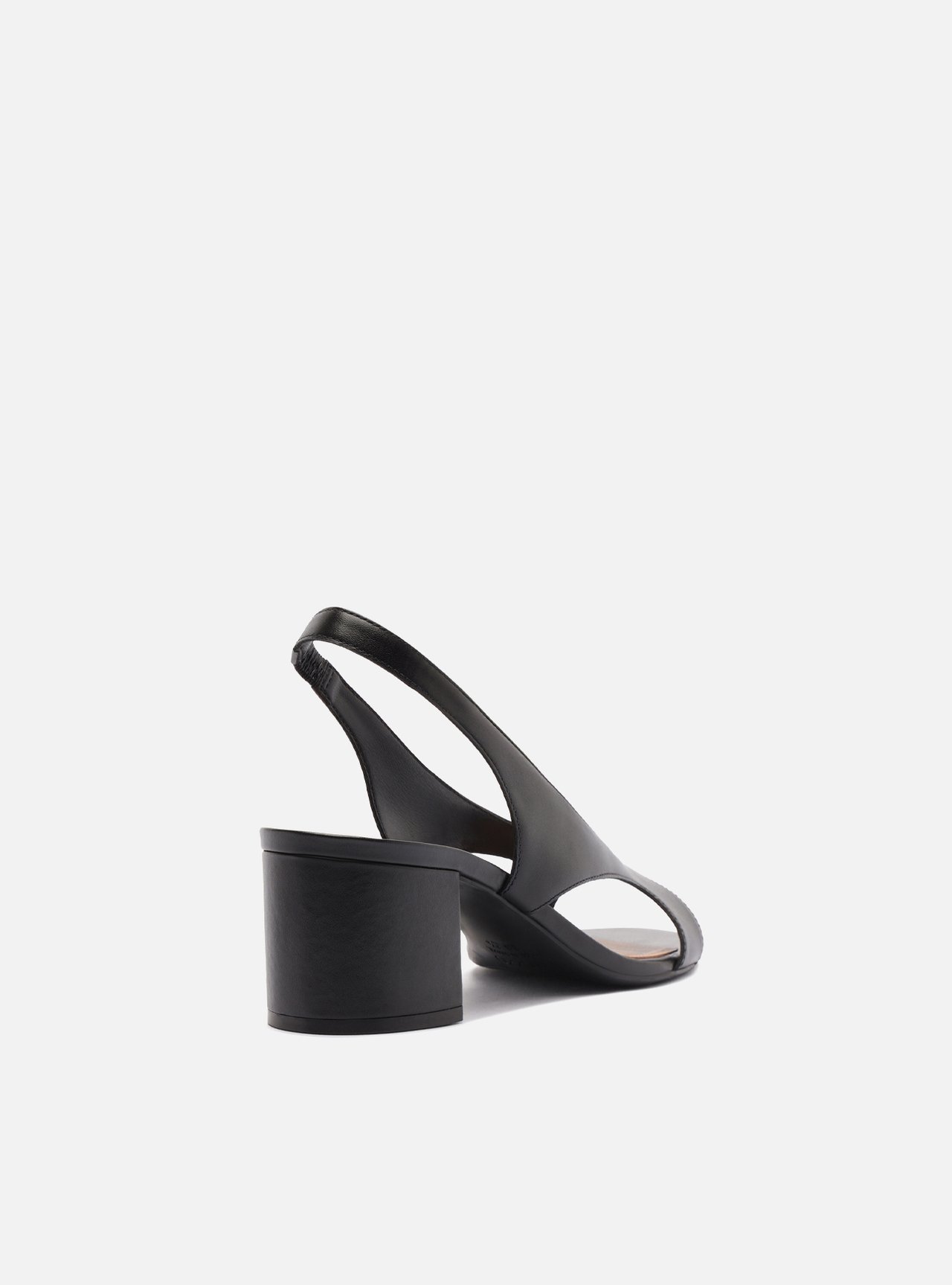 Sandália Preta Couro Salto Médio Slingback — foto 3