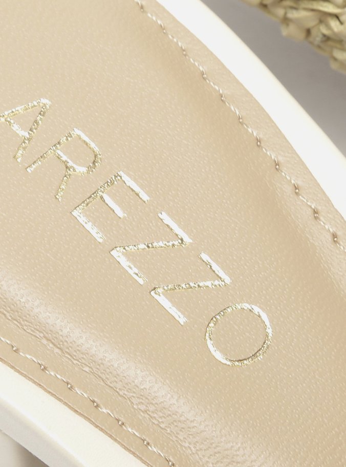 Sandália Off-White Tressê Salto Médio Bloco