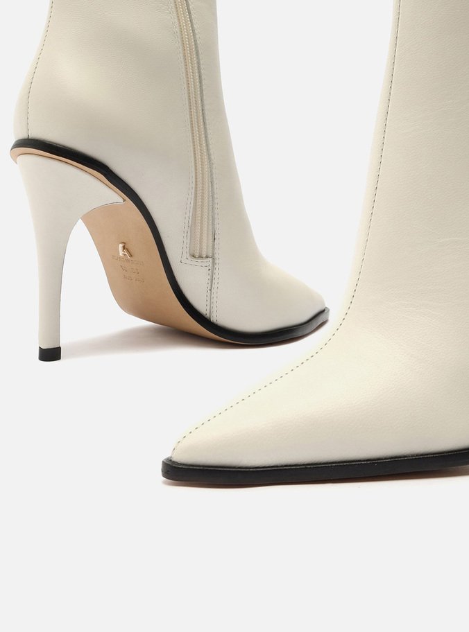 Bota Branca Couro Cano Curto Salto Alto Fino