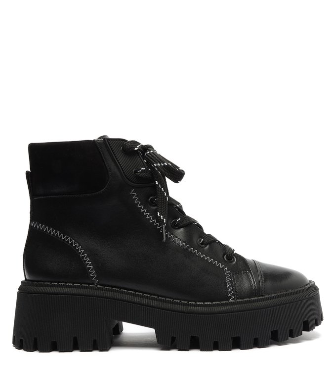 Coturno Preto Couro Tratorado Chunky