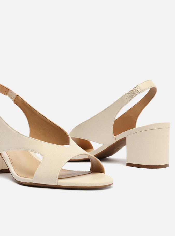 Sandália Off-White Couro Salto Médio Slingback