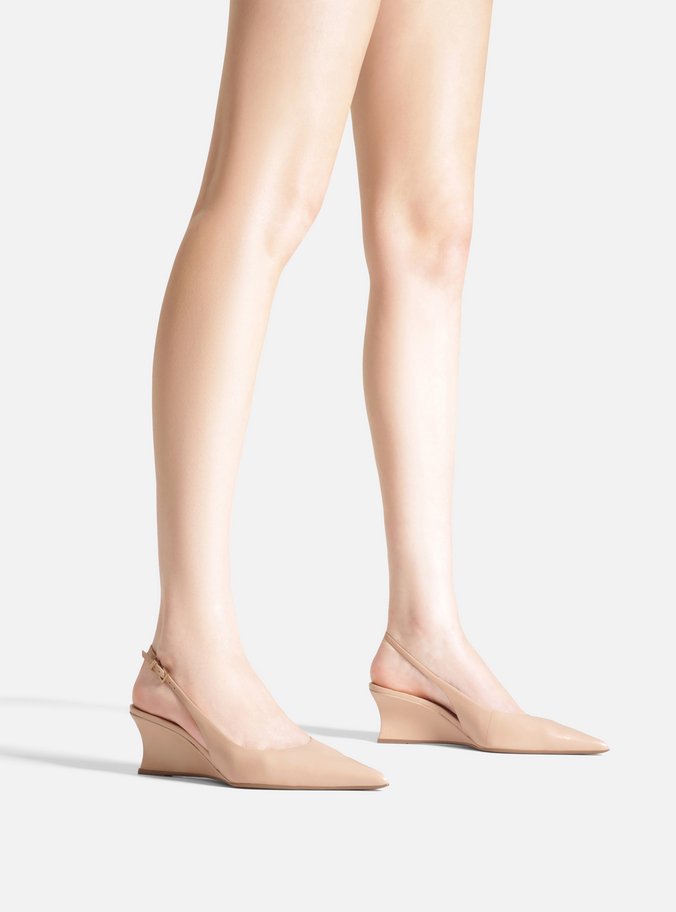 Scarpin Bege Couro Salto Baixo Anabela Slingback