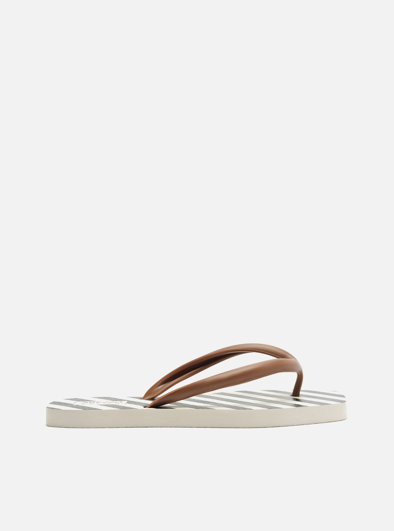 Chinelo de Dedo Marrom Bico Quadrado Brizza — foto 3