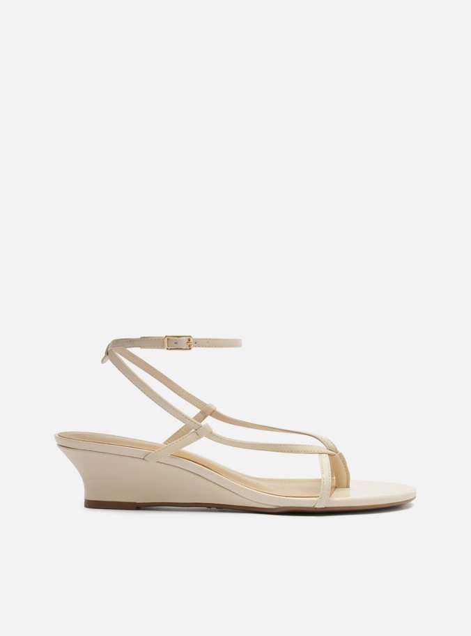 Sandália Off White Salto Baixo Anabela Tiras Finas