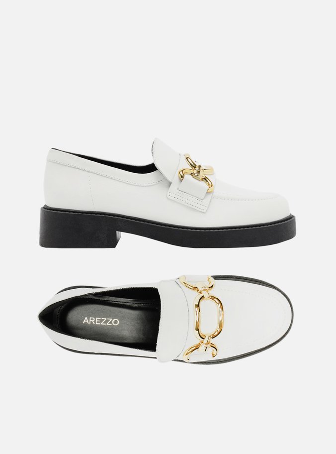 Mocassim Branco Couro Bridão Metálico Maxi