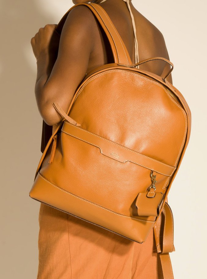 Mochila Marrom Couro Bee.ZZ Bari Grande