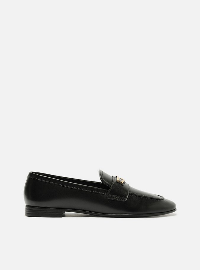 Mocassim Preto Couro Tira Metal