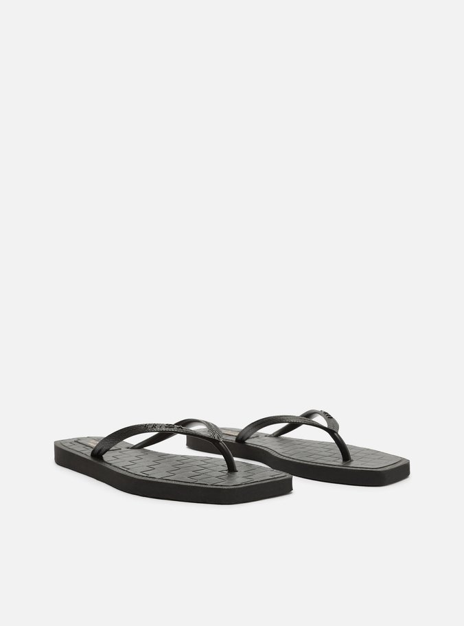 Chinelo de Dedo Preto Jelly