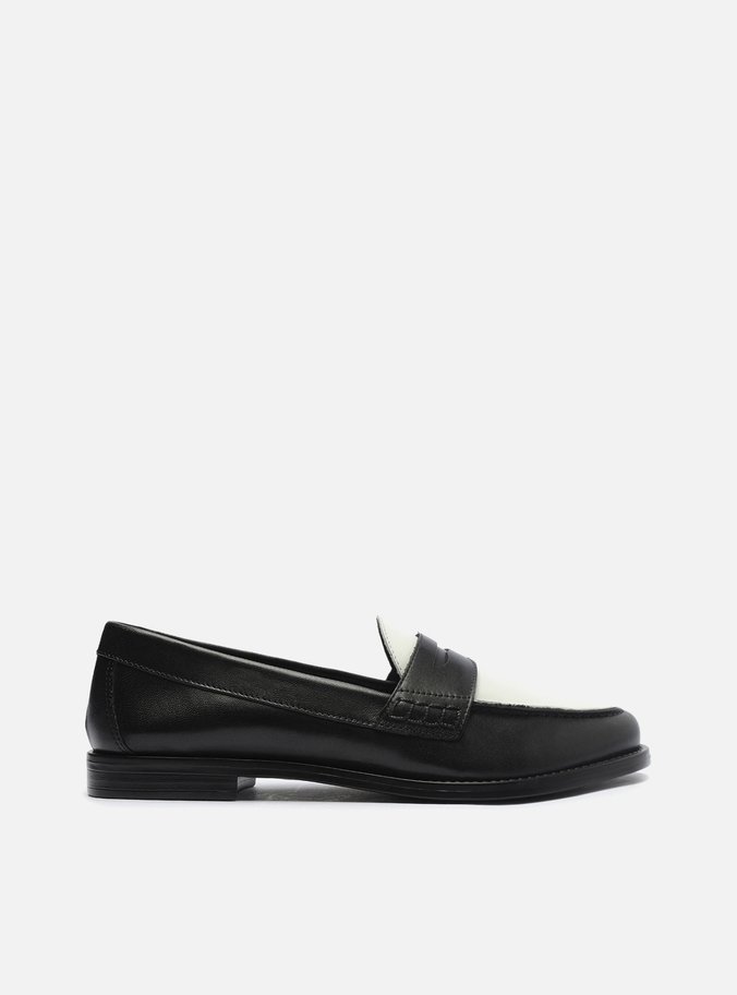 Mocassim Preto Couro Bico Redondo Tira Branco