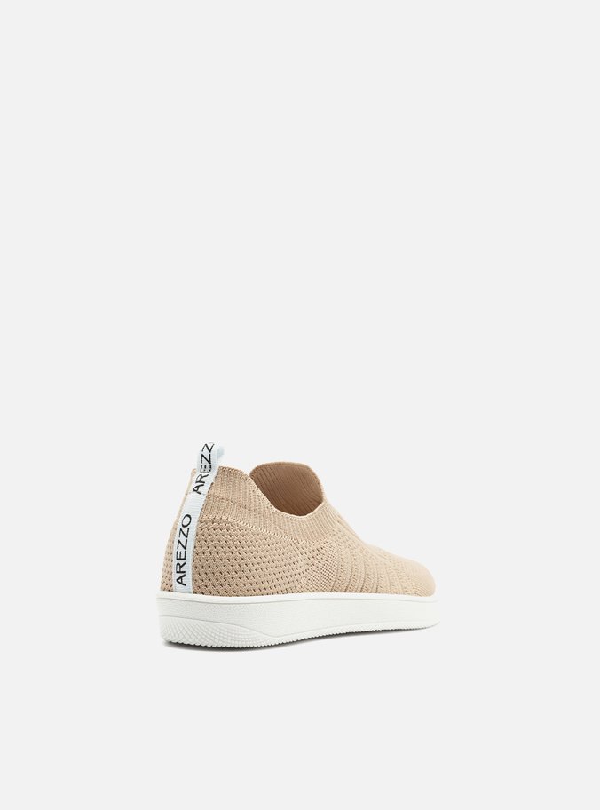 Tênis Slip On Nude Knit Bico Redondo
