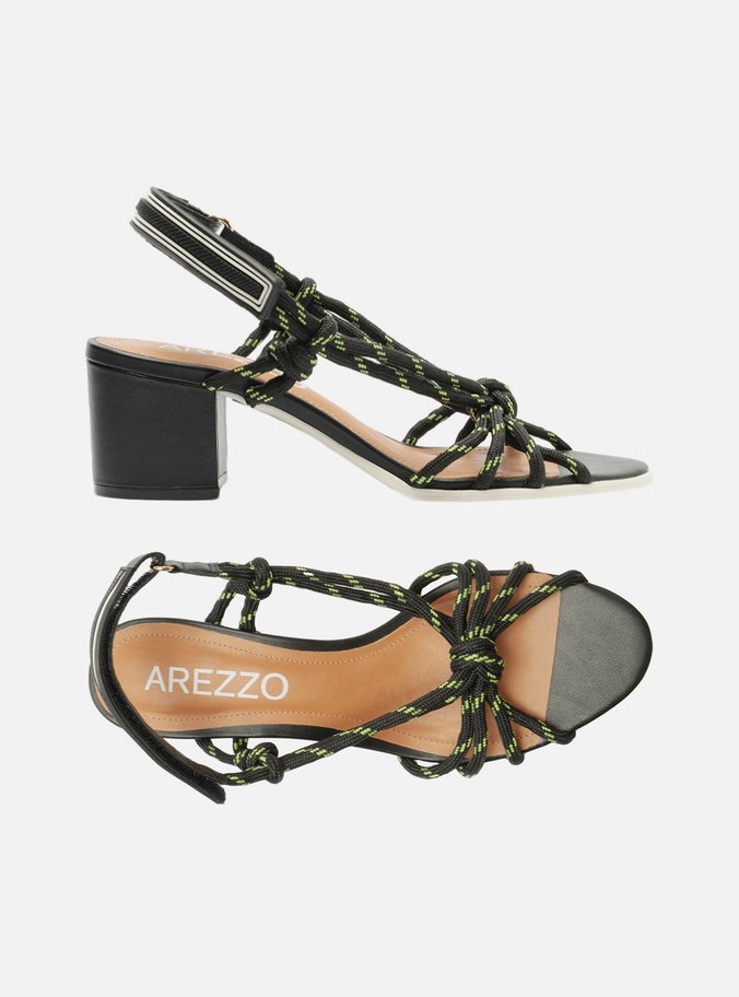 Sandália Preta Salto Bloco Cordão Velcro