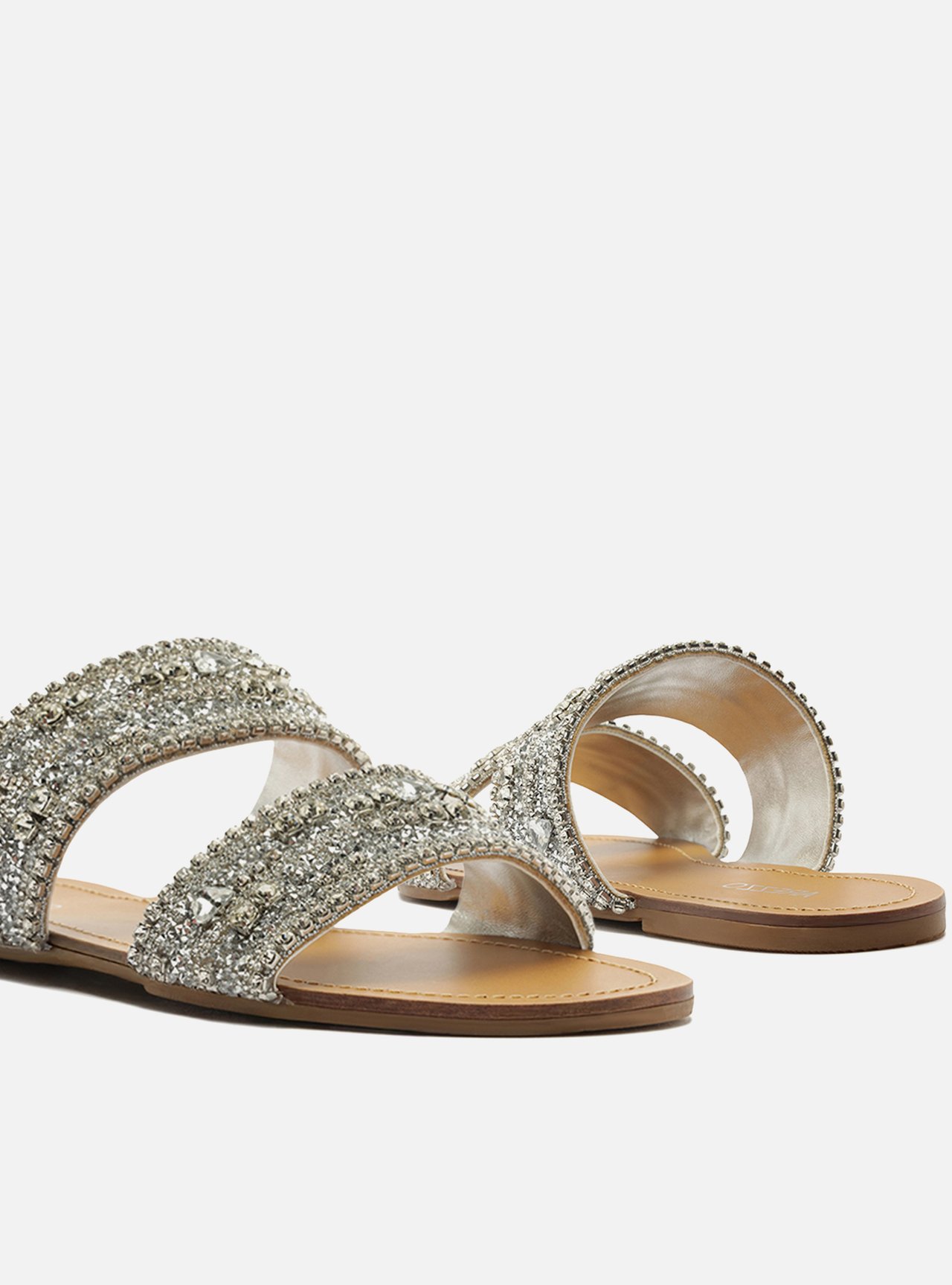 Sandália Rasteira Prateada Strass — foto 4