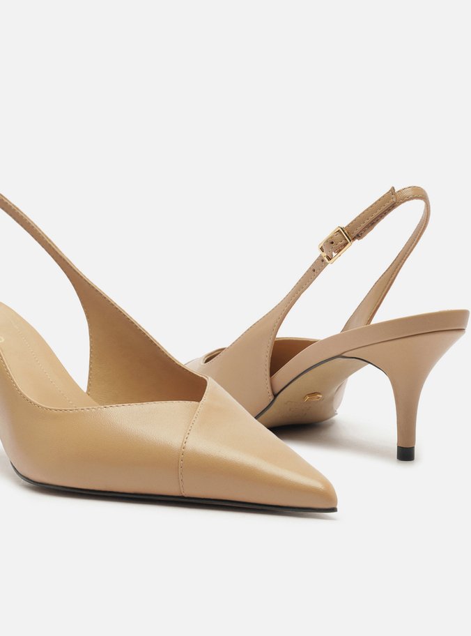 Scarpin Bege Couro Salto Kitten Slingback