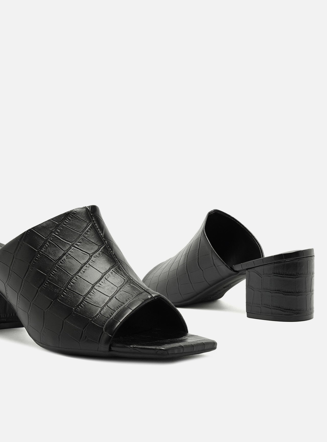 Mule Preta Croco Salto Bloco — foto 4